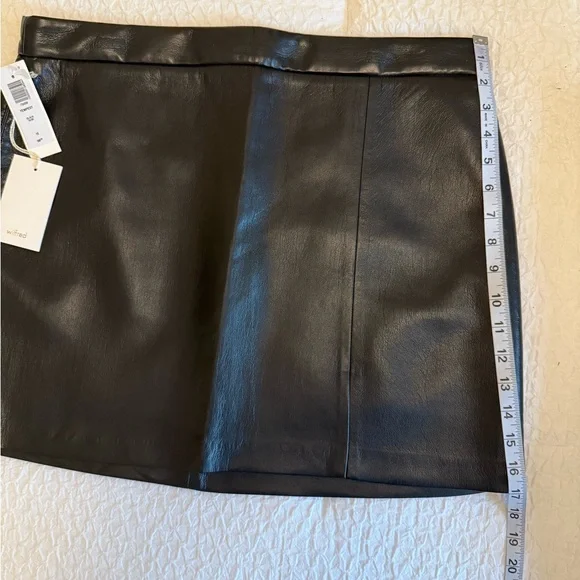Wilfred Tempest Faux Leather Mini Skirt – Black – Size 16 (NWT) - Picture 5 of 11